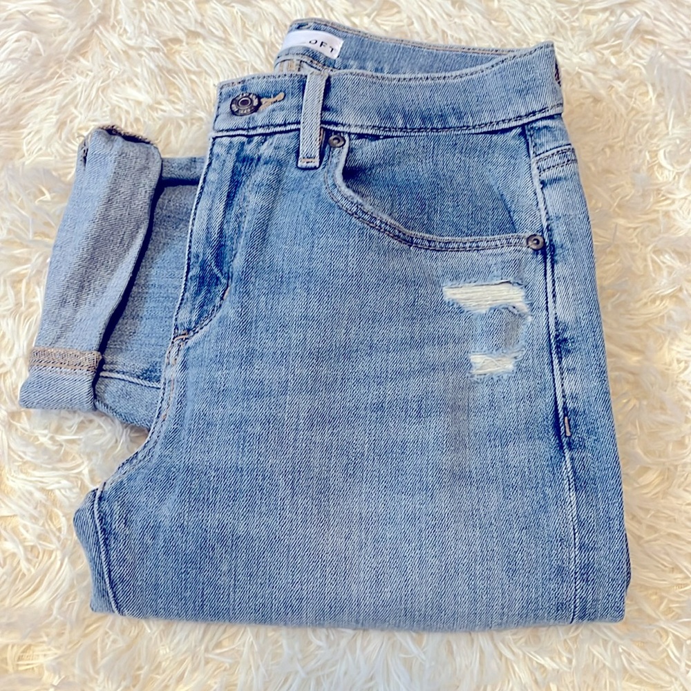 NWOT* LOFT Girlfriend Jeans